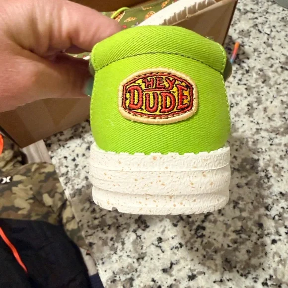 Boys Teenage Mutant Ninja Turtles Green Hey Dudes - Picture 2 of 7